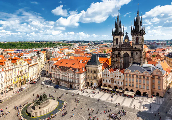 Prague, Czech Republic: guided tours and car rental — Pokataem
